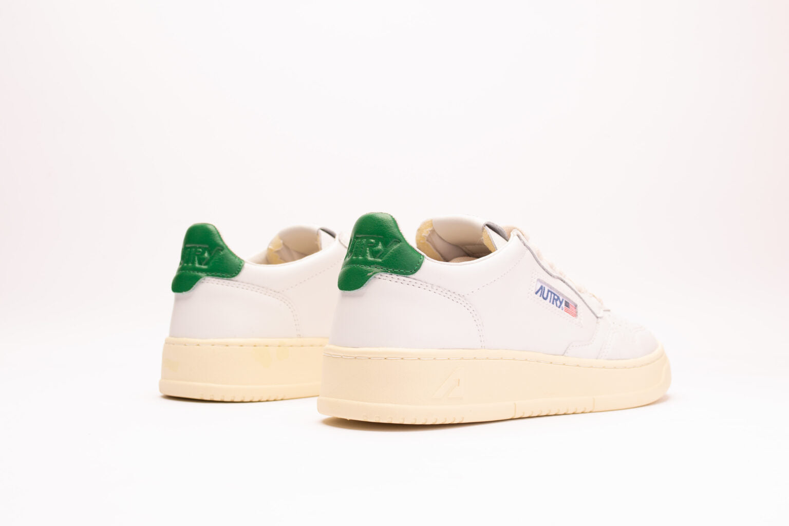 Autry | Sneakers Medalist low in pelle bianca e verde LL20