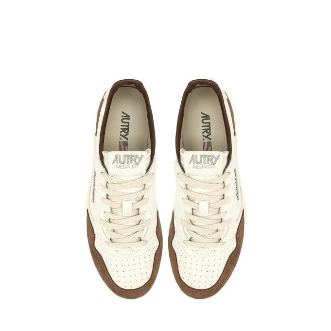 Autry | GS34 Sneakers Medalist In Pelle e Suede Colore Bianco e Cigar