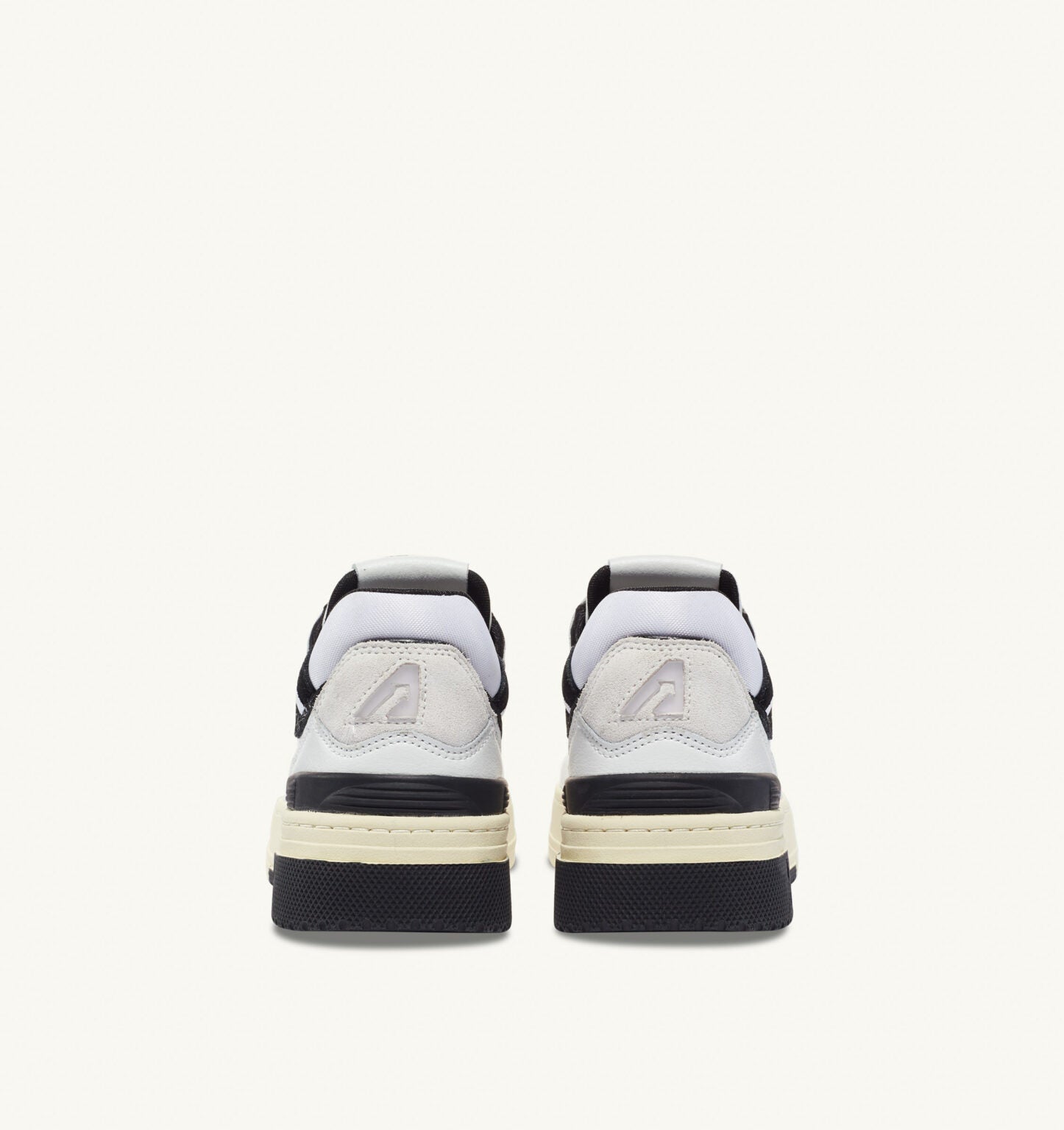 Autry | CLC suede bianca e nera MM04