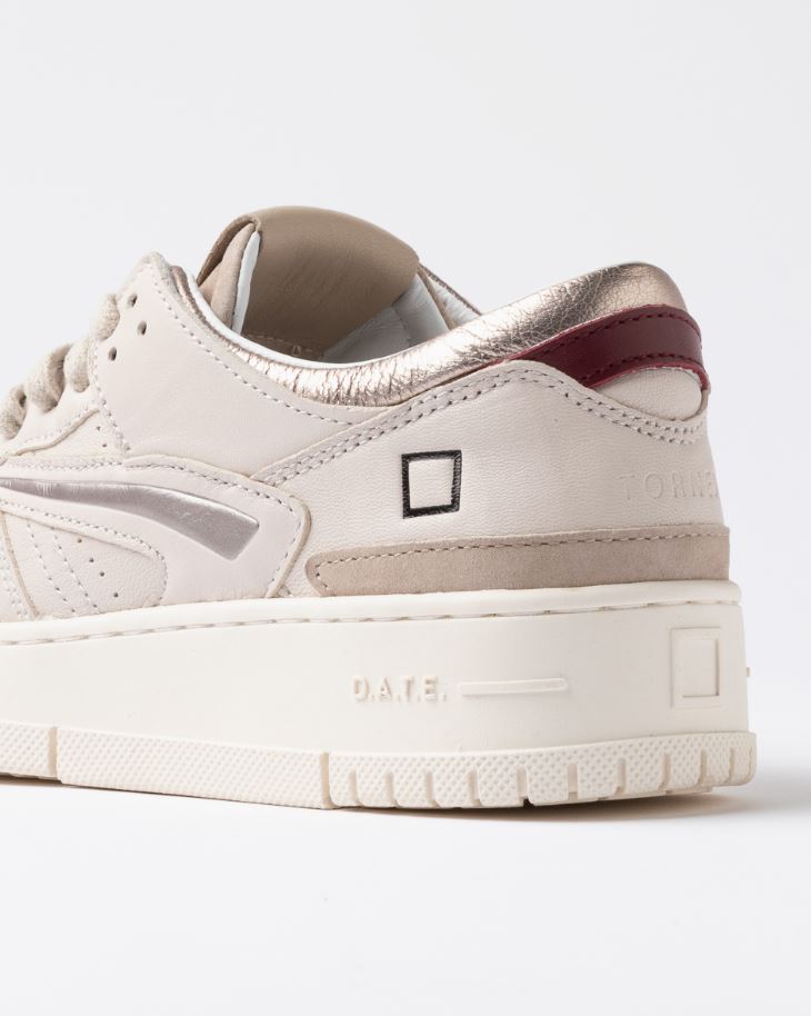 D.A.T.E. | Torneo Shiny Ivory