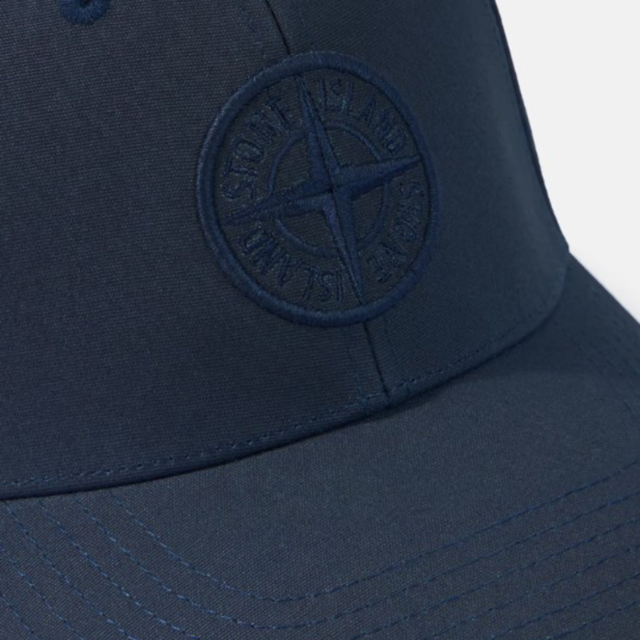 Stone Island | Cappellino con ricamo Compass e cursore regolabile blu 9100996