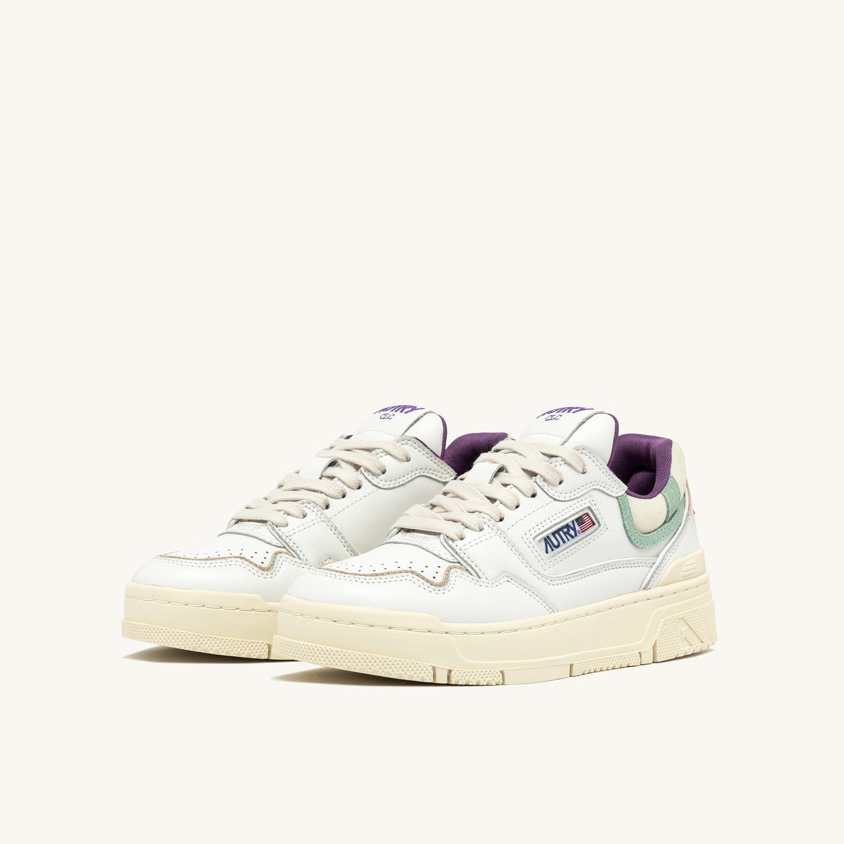 Autry | MY05 Sneaker CLC Low in Pelle Bianca e Dettagli Verde Acqua