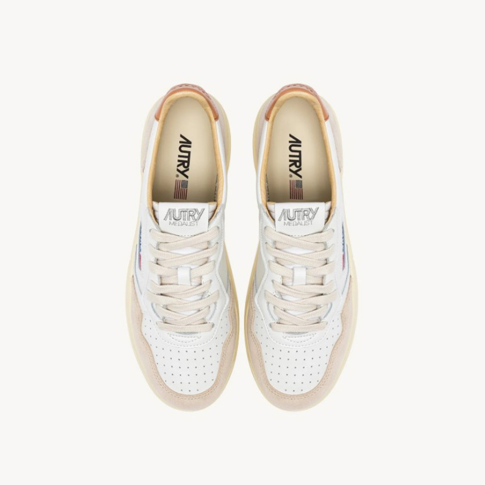 AUTRY | LS76 Sneakers Medalist low in pelle bianca e suede bianco e cuoio chiaro